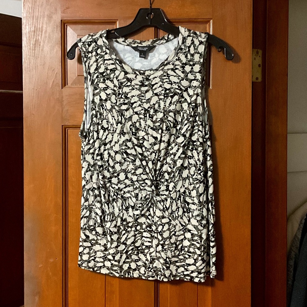 Simply Vera Vera Wang Tank Top with Twist Detail